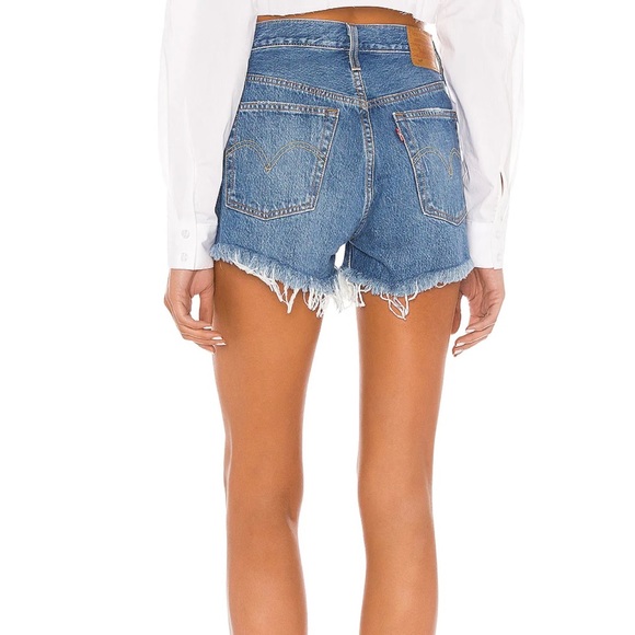 Levi’s 501 Original Short in Athens Mid Short - Picture 5 of 8